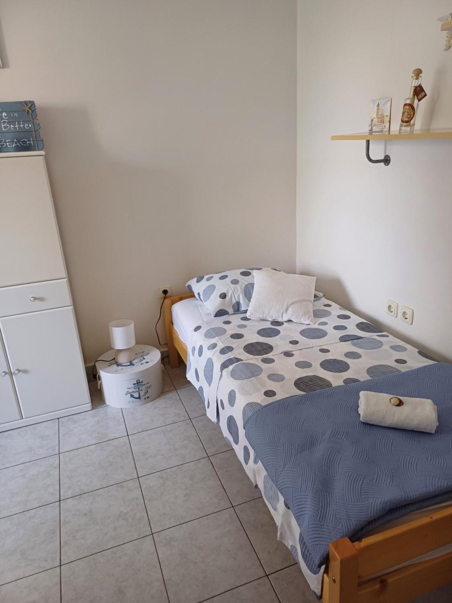 Apartment Lav *